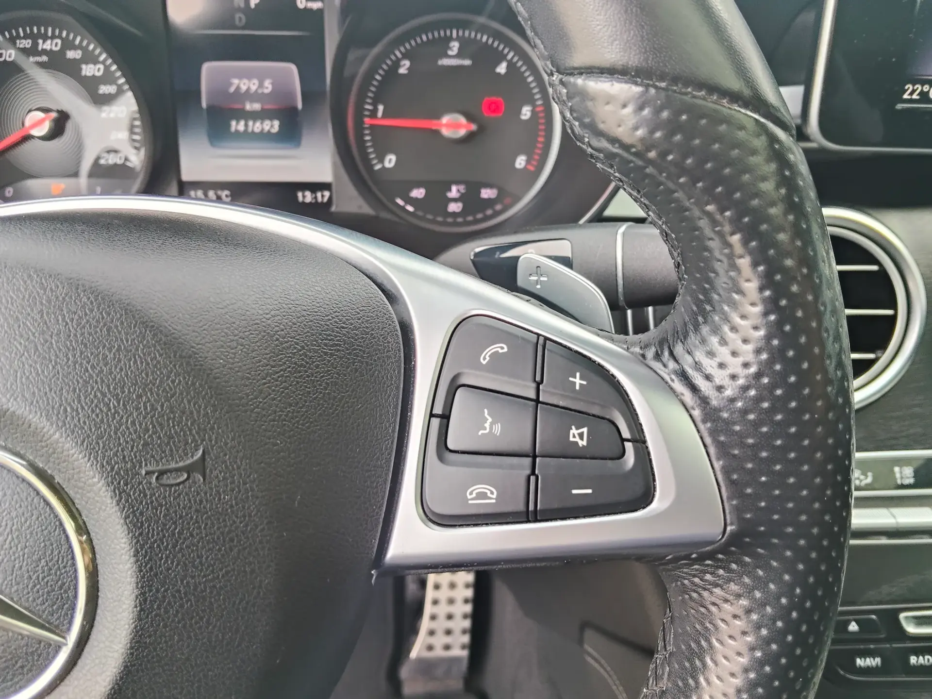 Mercedes-Benz GLC 250 d AMG Line 4-Matic 37