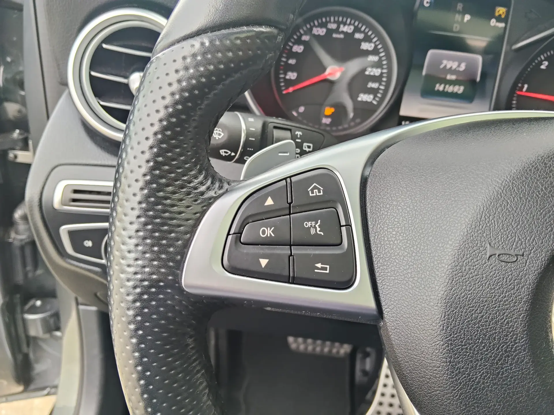 Mercedes-Benz GLC 250 d AMG Line 4-Matic 38