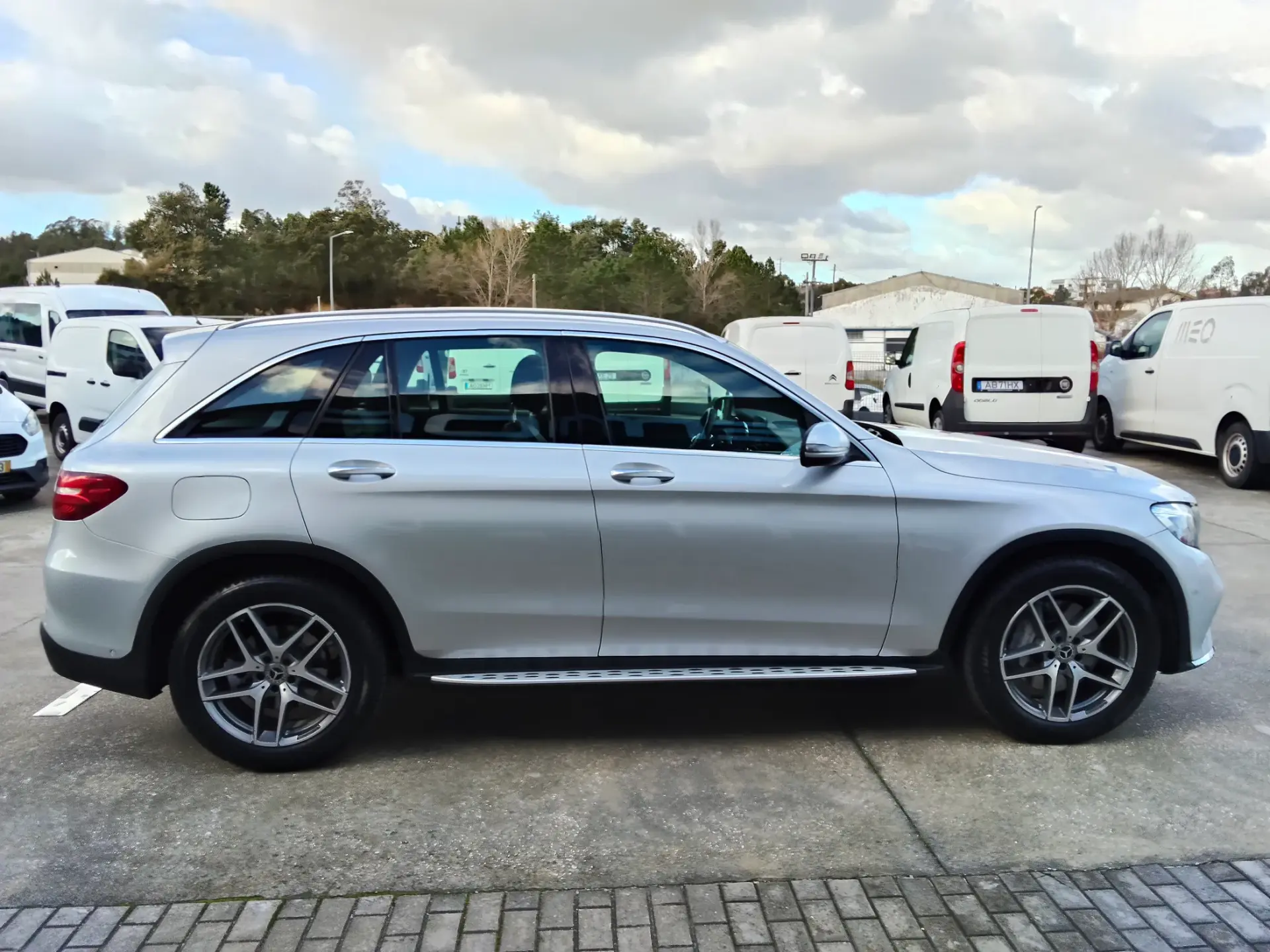 Mercedes-Benz GLC 250 d AMG Line 4-Matic 6