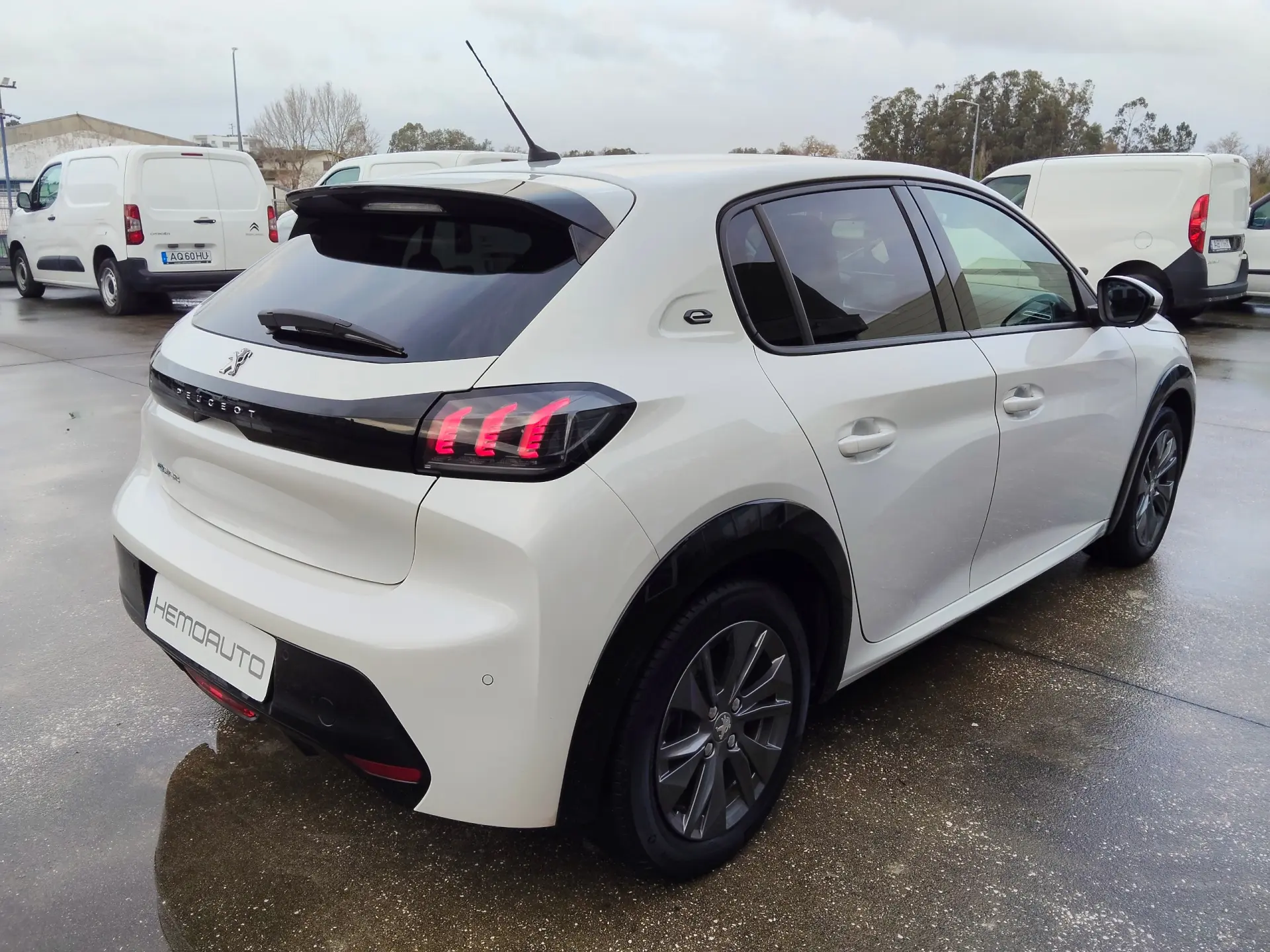 Peugeot e-208 50 kWh Allure Pack 6