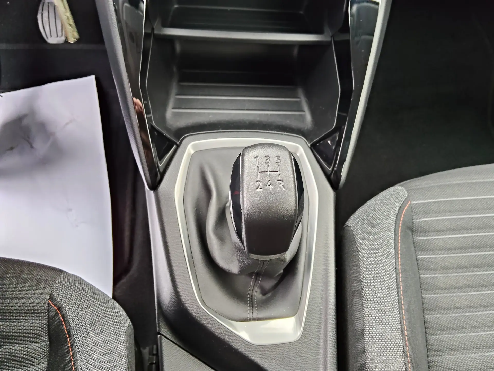 Peugeot 208 1.2 PureTech Active Pack 21