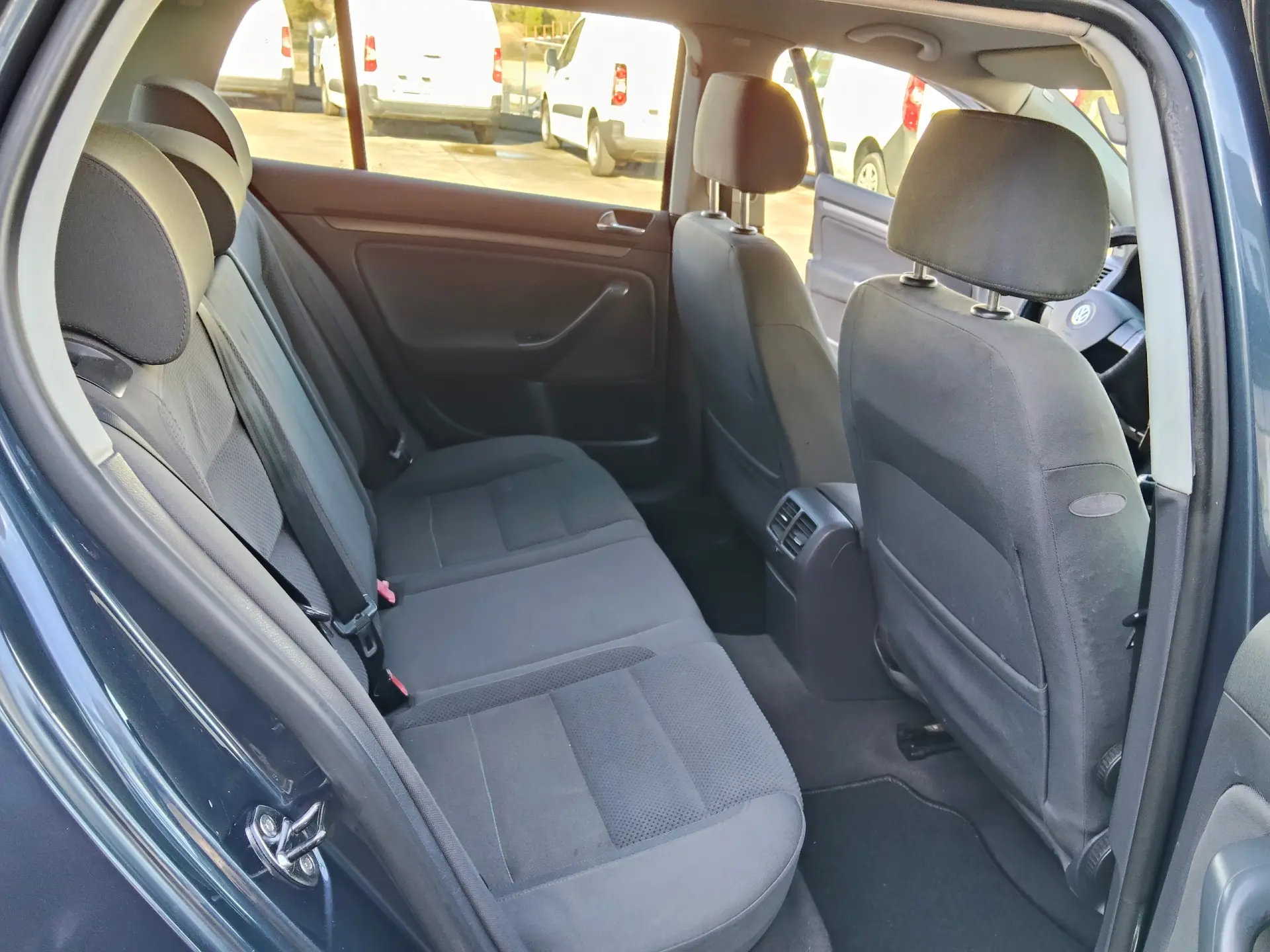 Volkswagen Golf 1.9 TDi Confortline 13