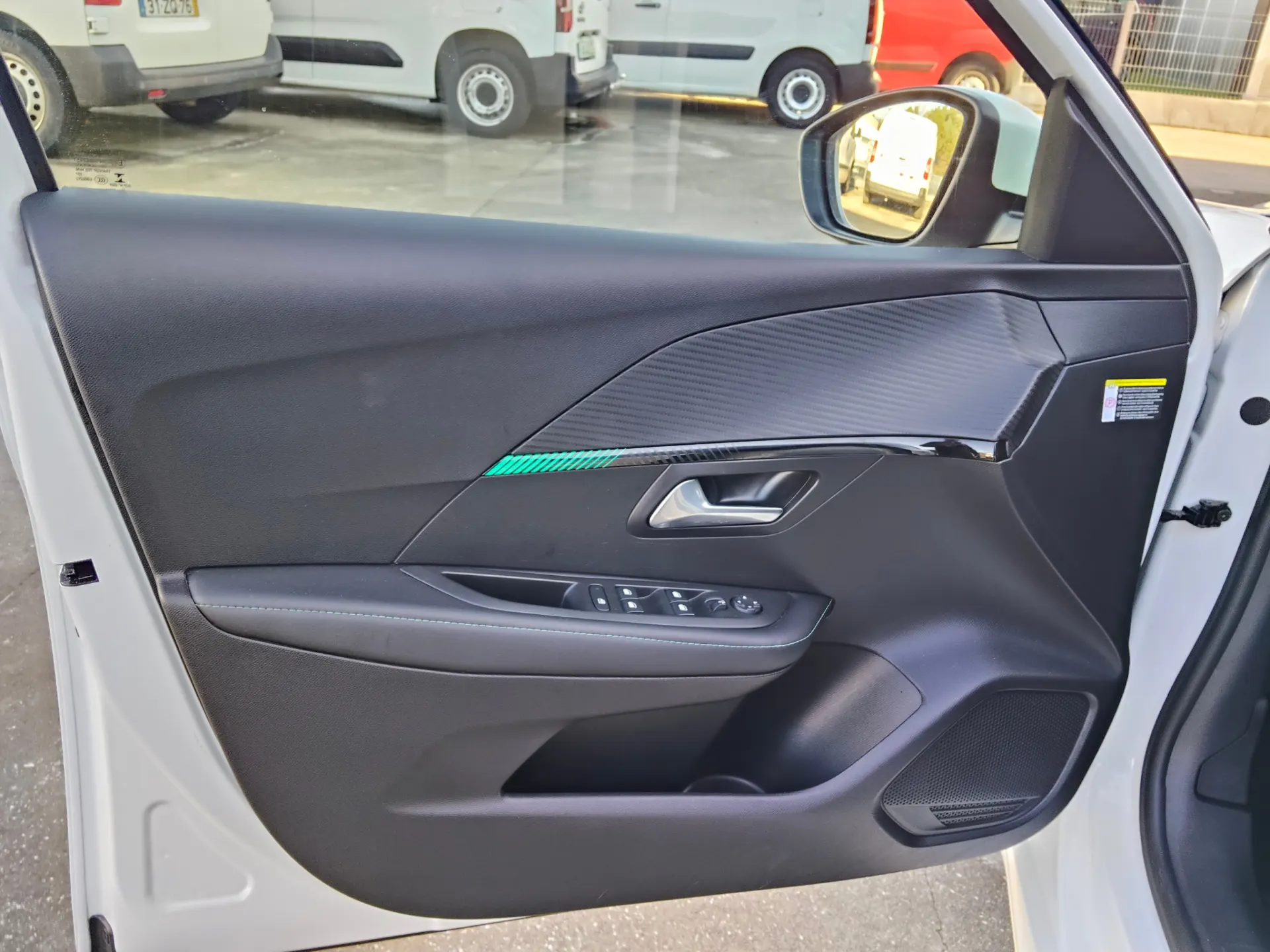 Peugeot e-208 50 kWh Allure Pack 13