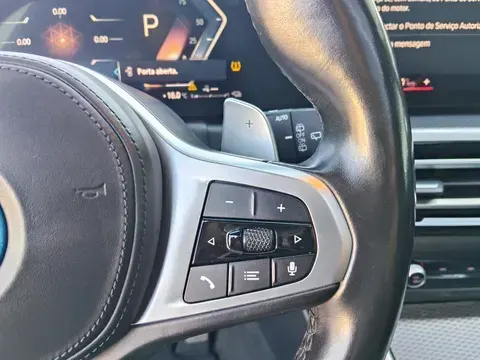 BMW 330 e Pack Desportivo M Pro Auto 39