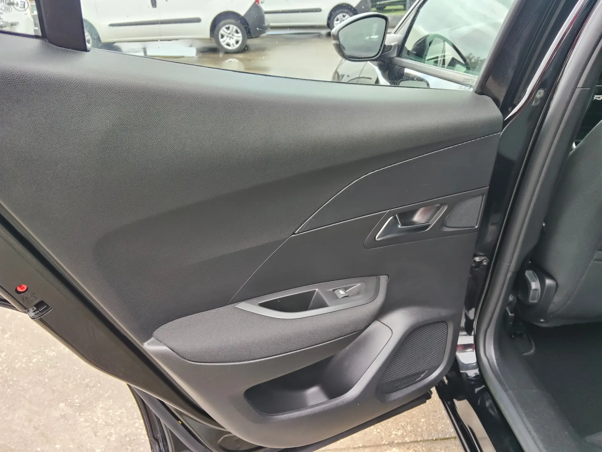 Peugeot 2008 1.2 PureTech Style 16