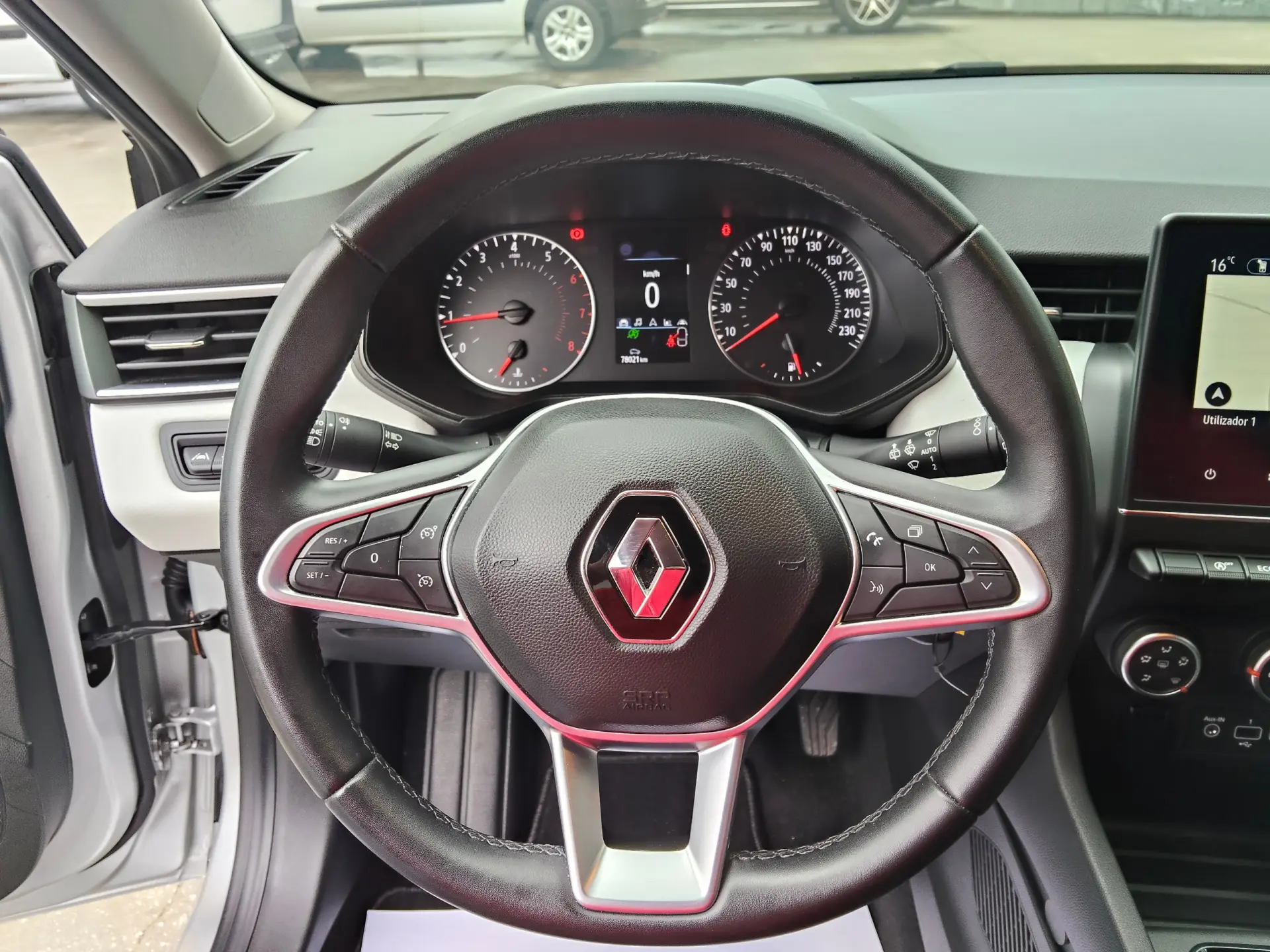 Renault Clio 1.0 TCe Evolution Bi-Fuel 28