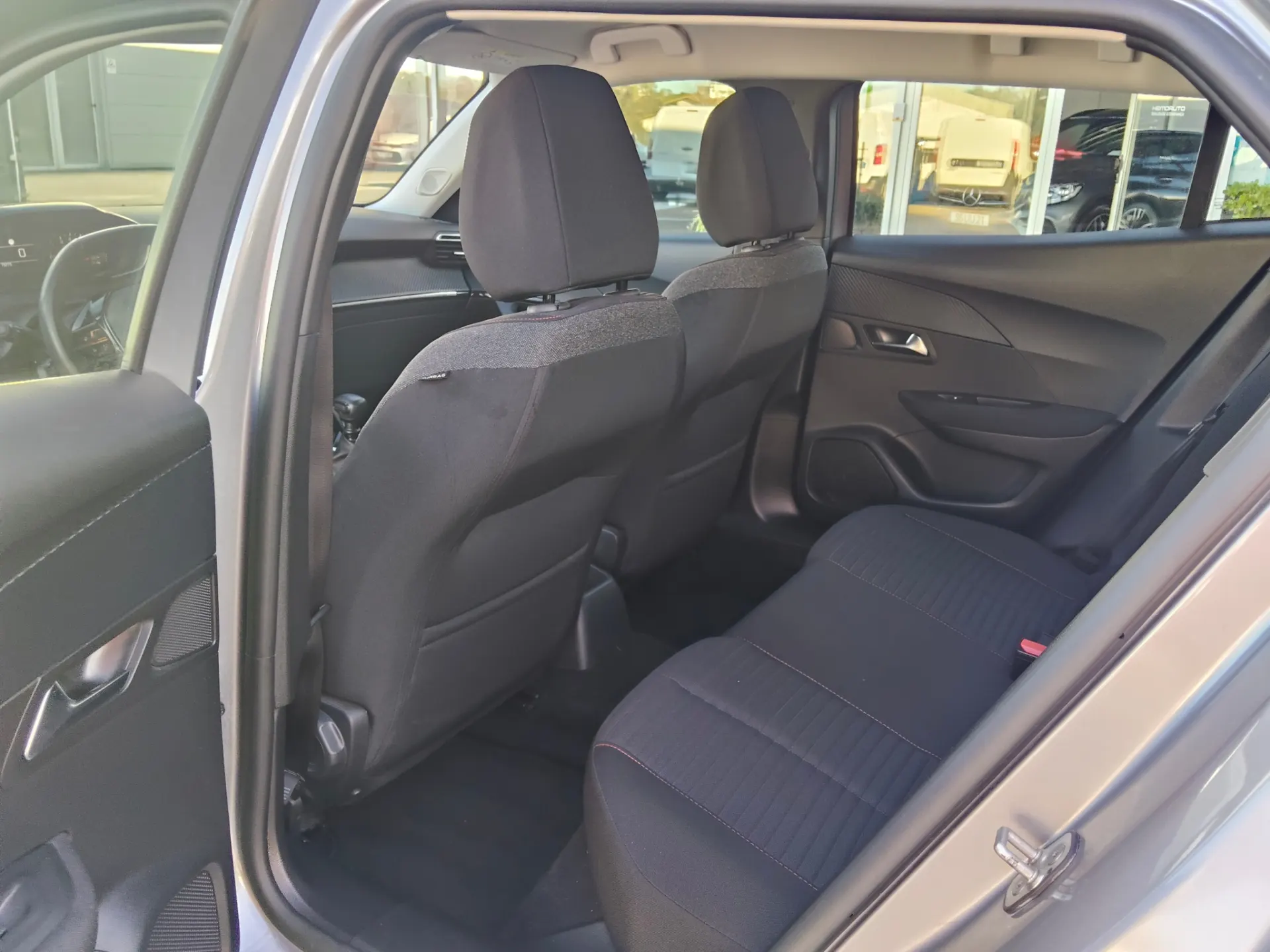 Peugeot 2008 1.5 BlueHDi Active Pack 17