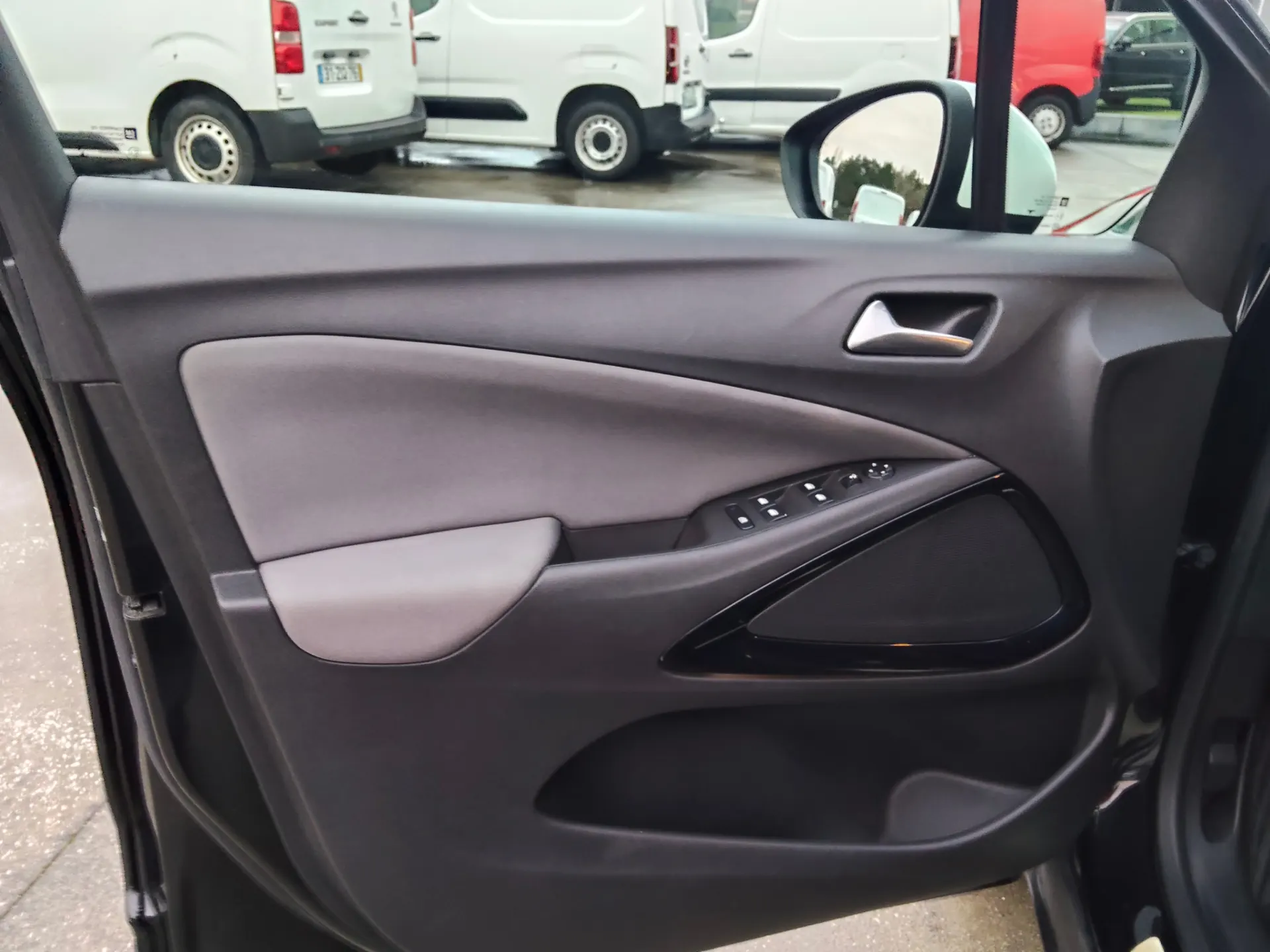 Opel Crossland 1.2 T Business Edition 15