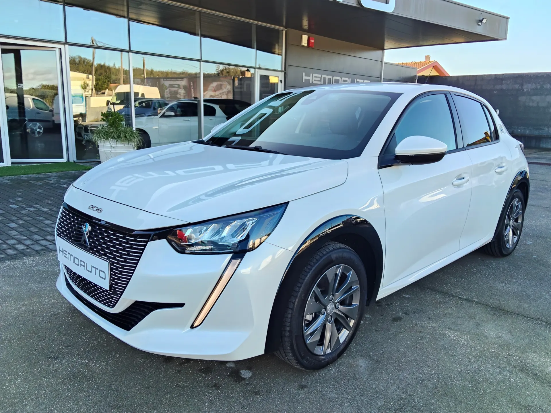 Peugeot e-208 50 kWh Allure Pack 3