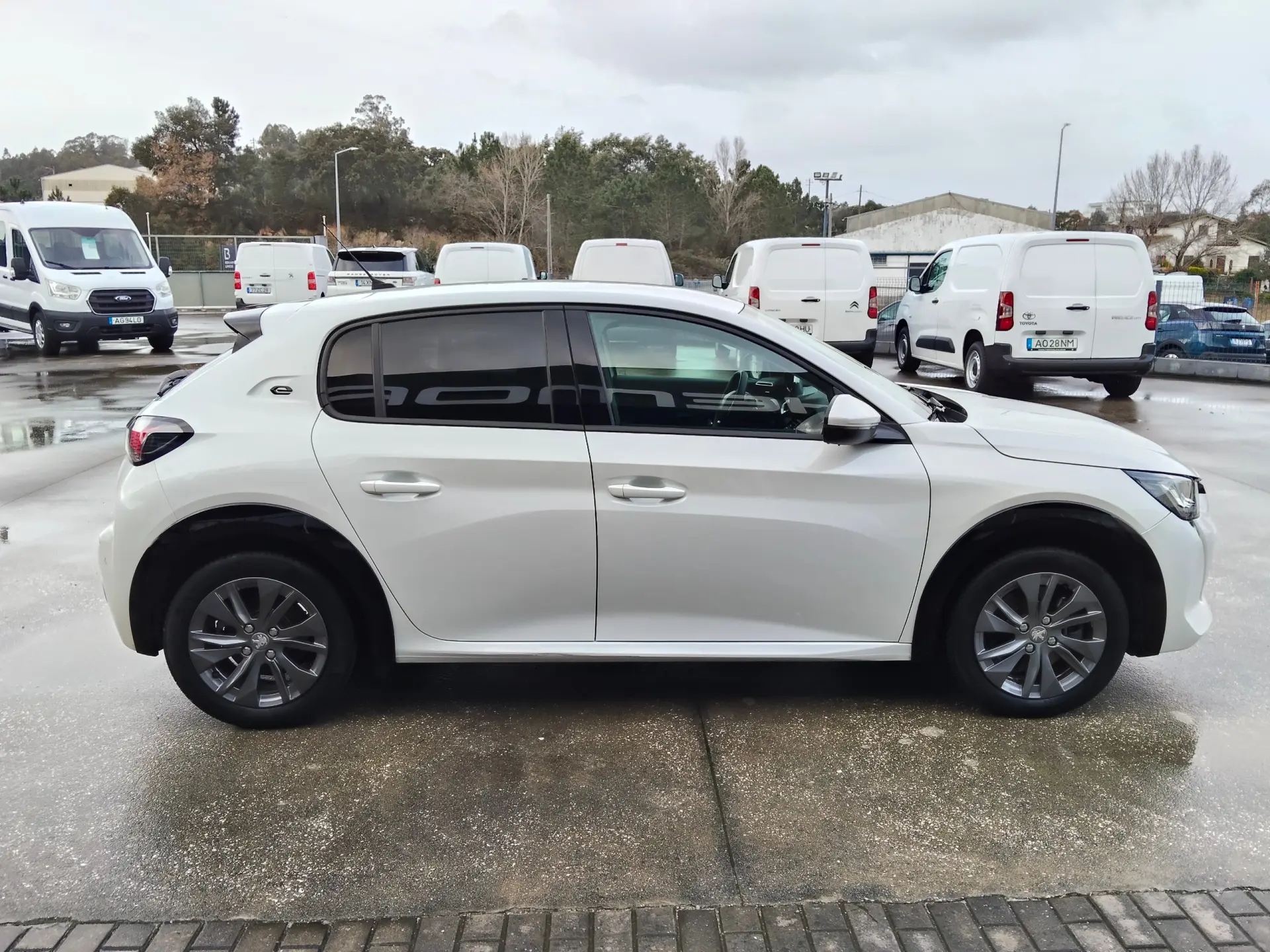 Peugeot e-208 50 kWh Allure Pack 5