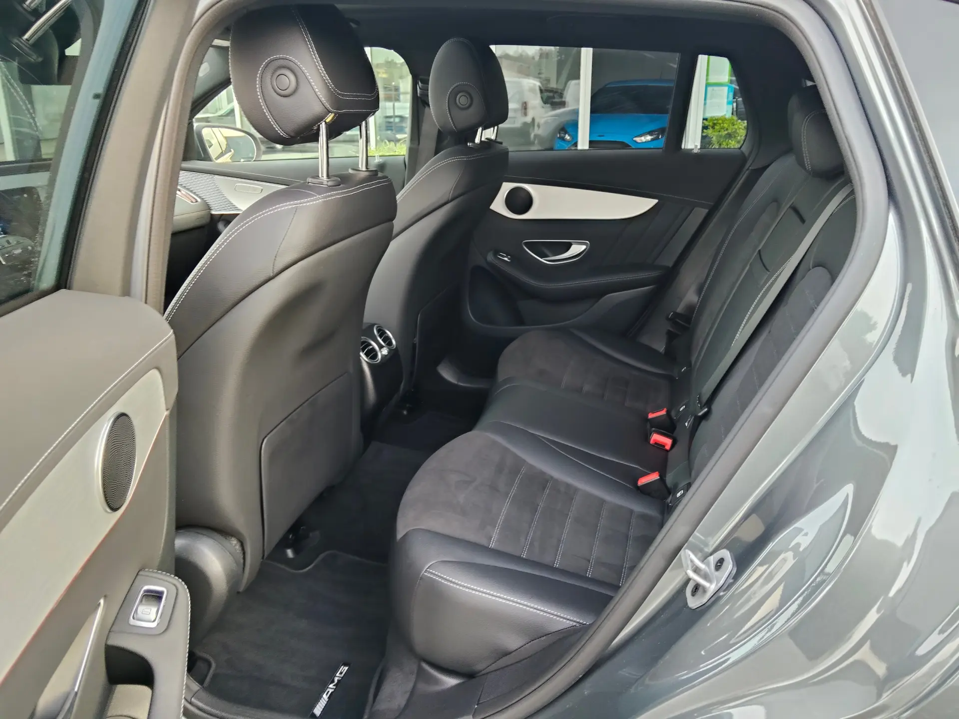 Mercedes-Benz EQC 400 4Matic AMG Line 27