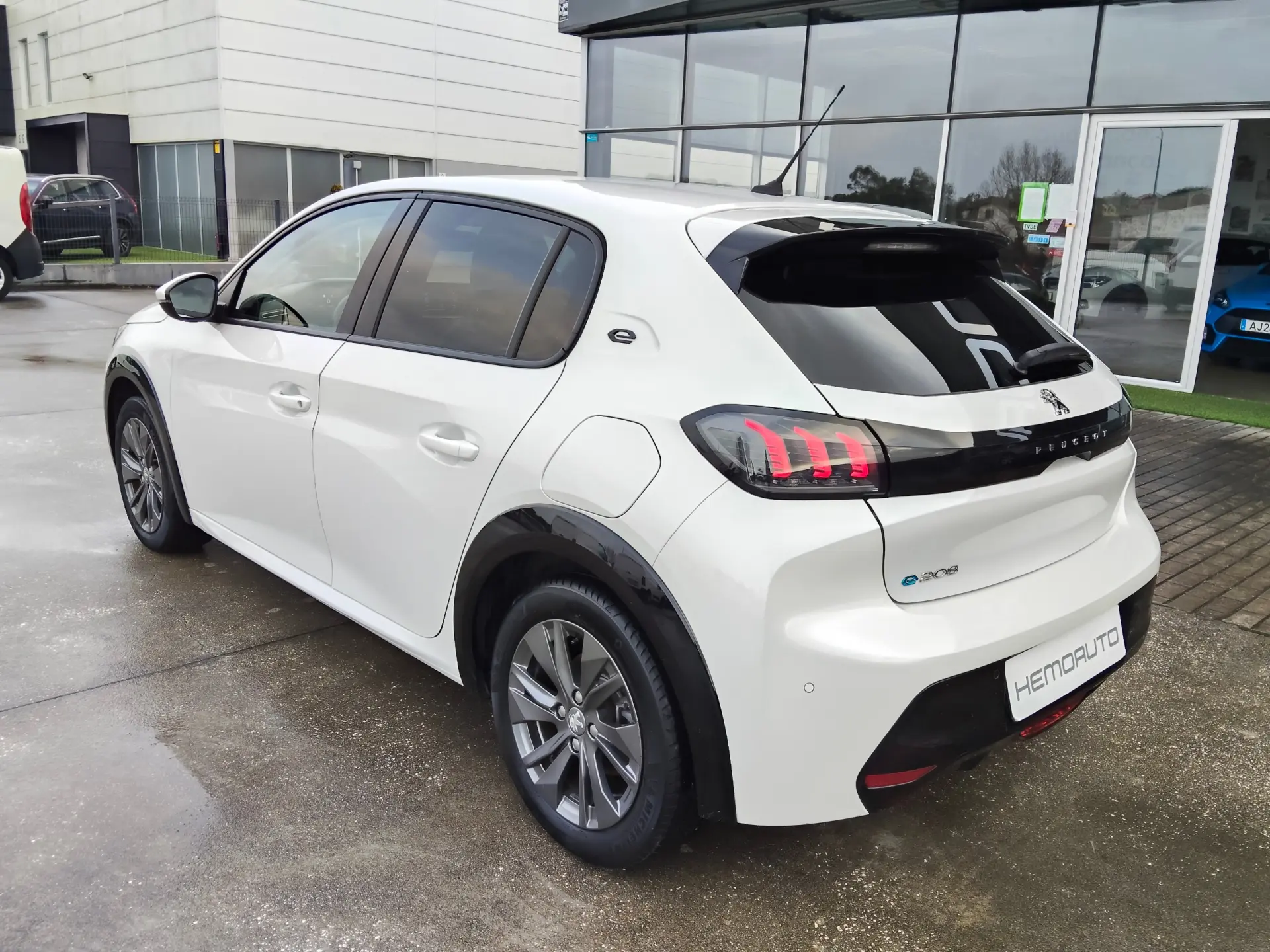 Peugeot e-208 50 kWh Allure Pack 8