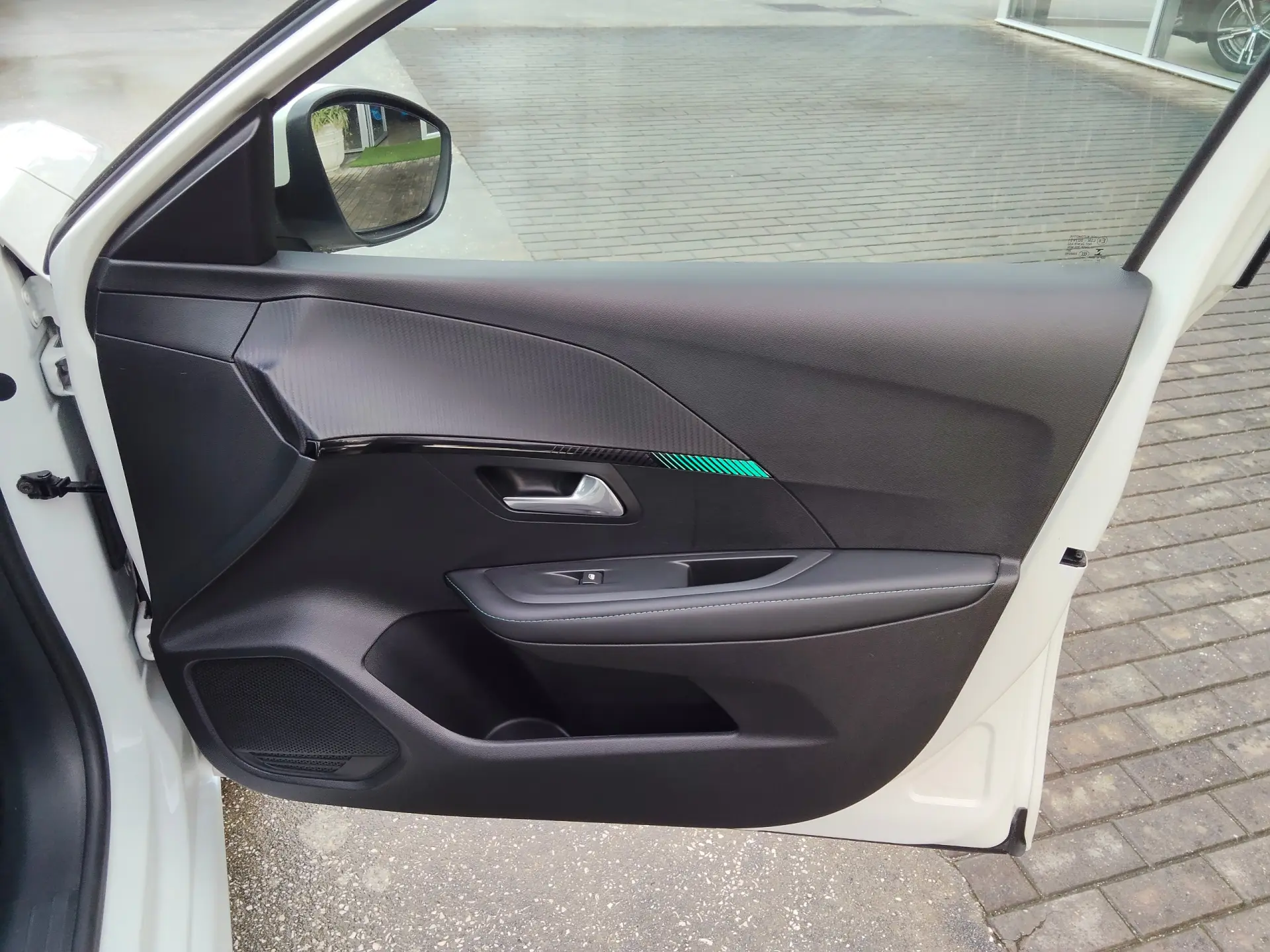 Peugeot e-208 50 kWh Allure Pack 19