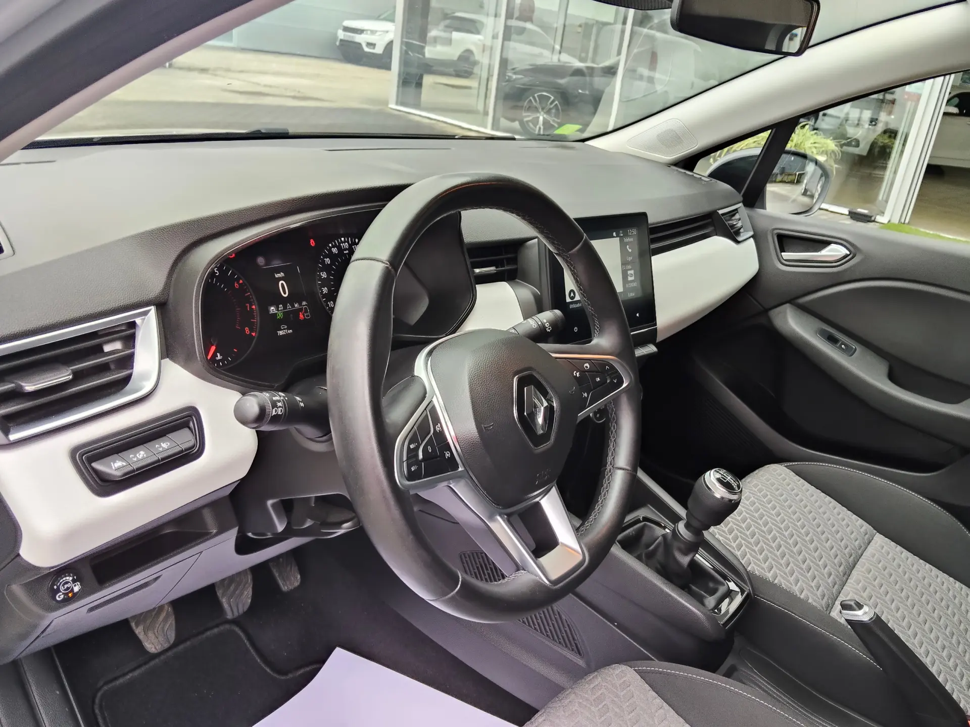 Renault Clio 1.0 TCe Evolution Bi-Fuel 24