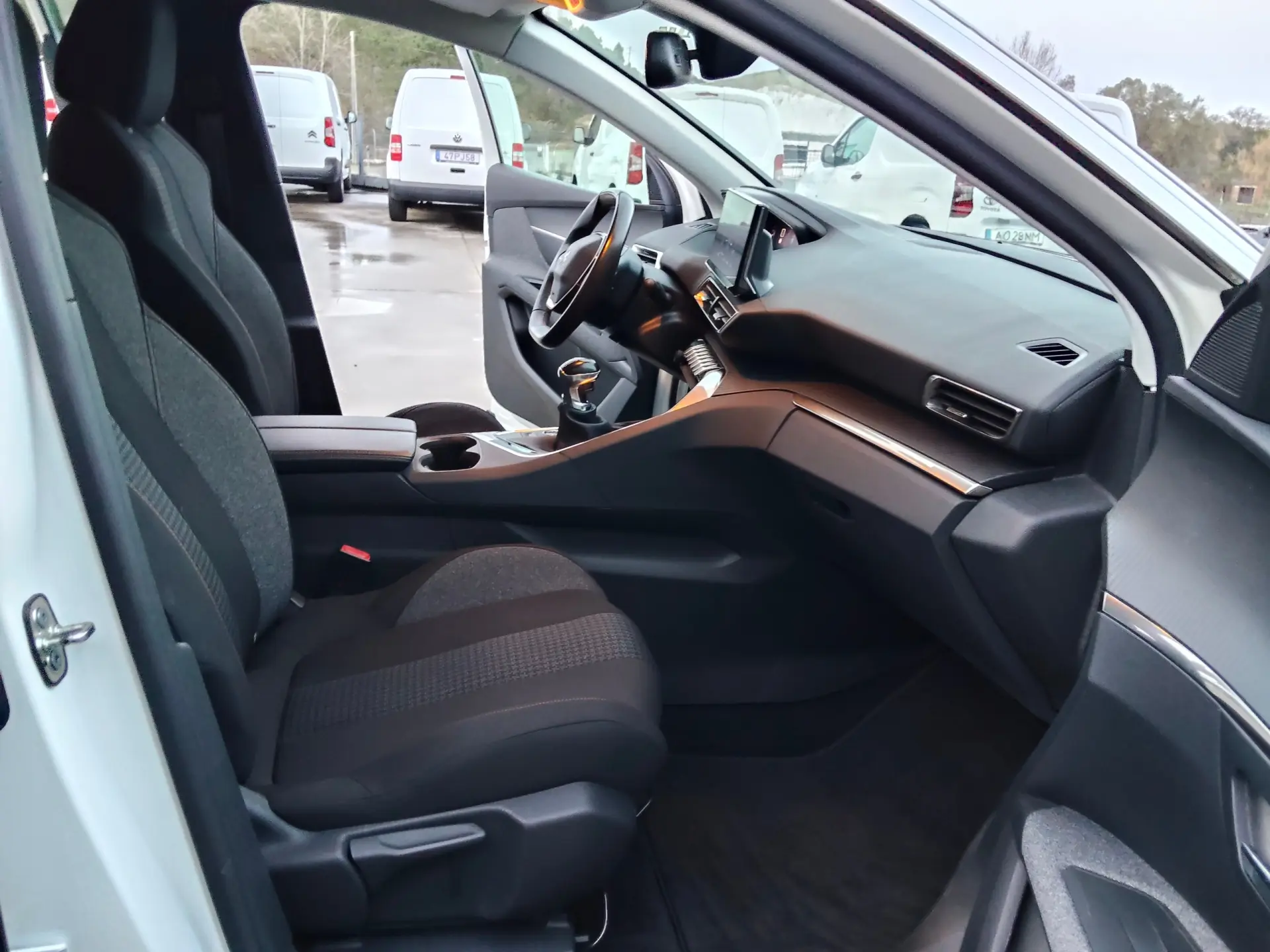 Peugeot 3008 1.5 BlueHDi Active Pack 19