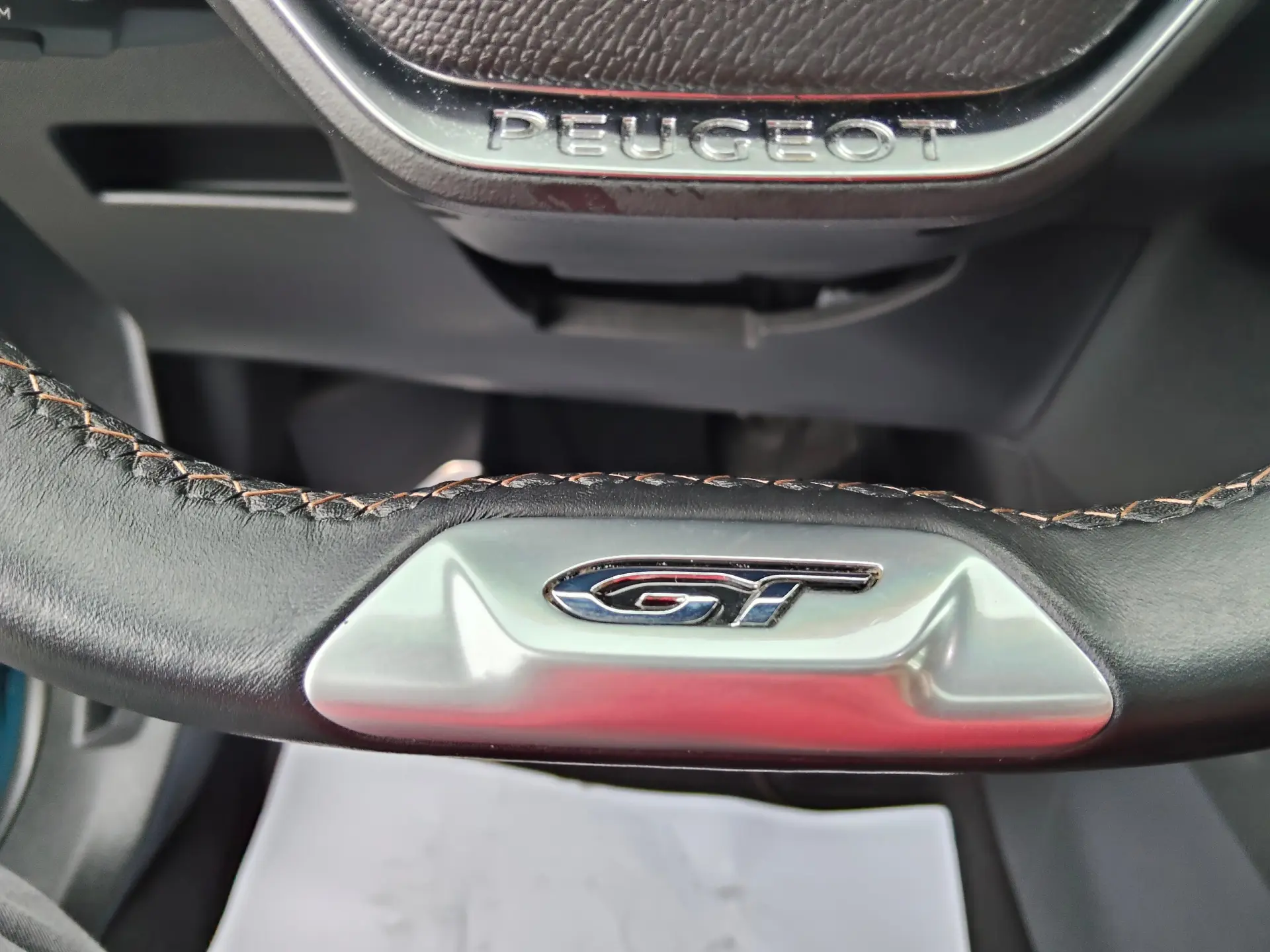 Peugeot 3008 1.5 BlueHDi GT Line J19 EAT8 37