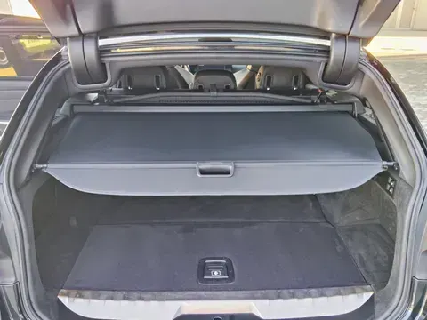 BMW 330 e Pack Desportivo M Pro Auto 26