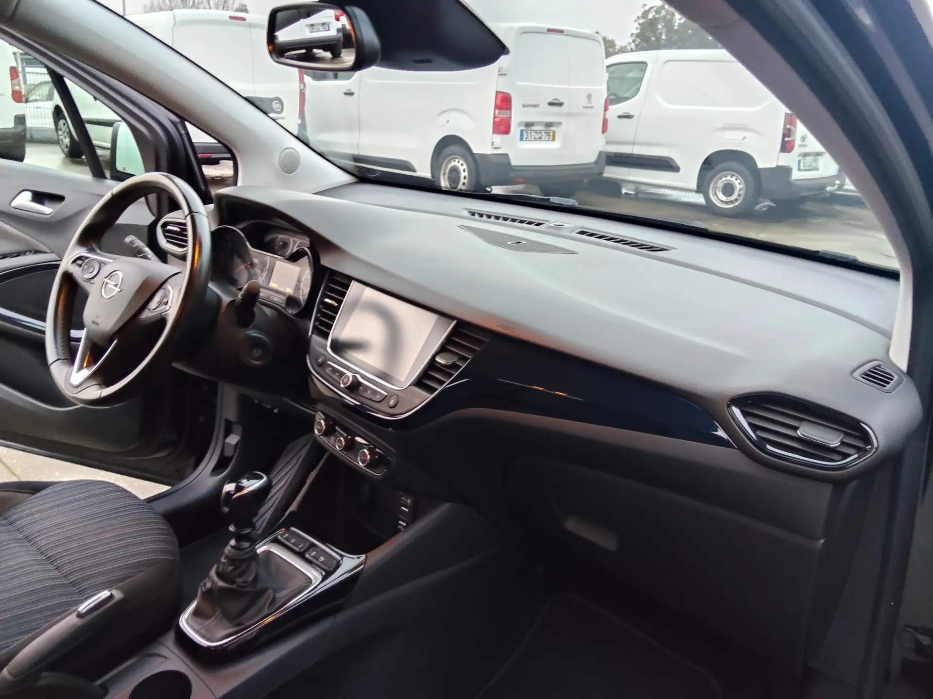 Opel Crossland 1.2 T Business Edition 22