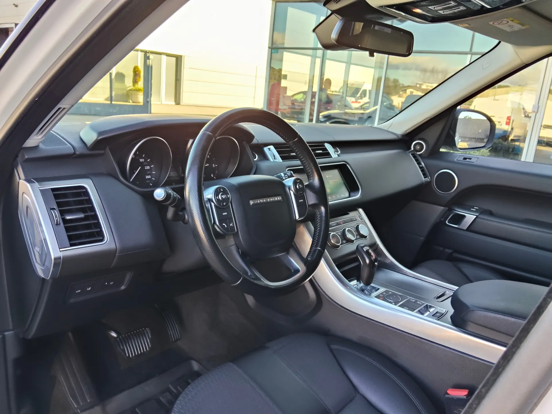 Land Rover Range Rover Sport 2.0 SD4 HSE 18