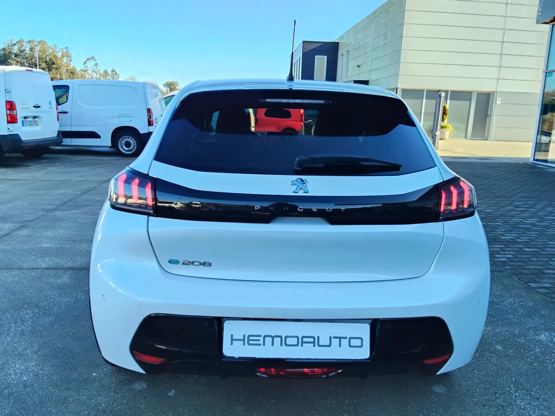 Peugeot e-208 50 kWh Allure Pack 9