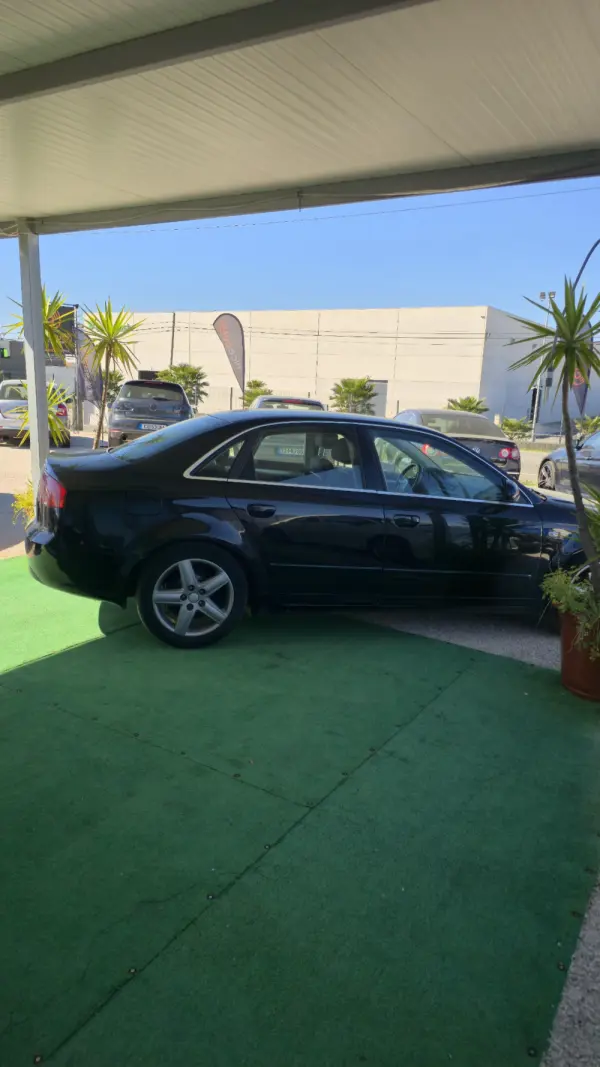 Audi A4 1.9 TDI Advance 4