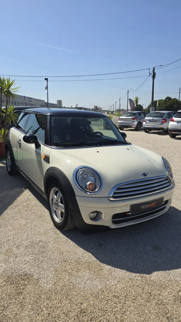 MINI 3 Portas One D 3