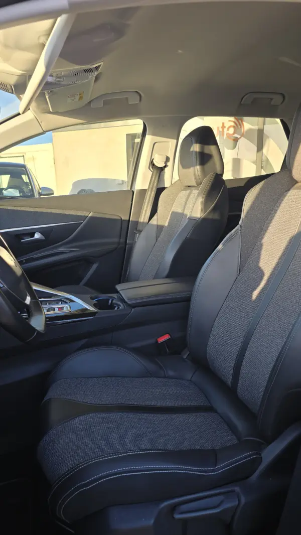 Peugeot 3008 1.6 Hybrid Allure Pack e-EAT8 9