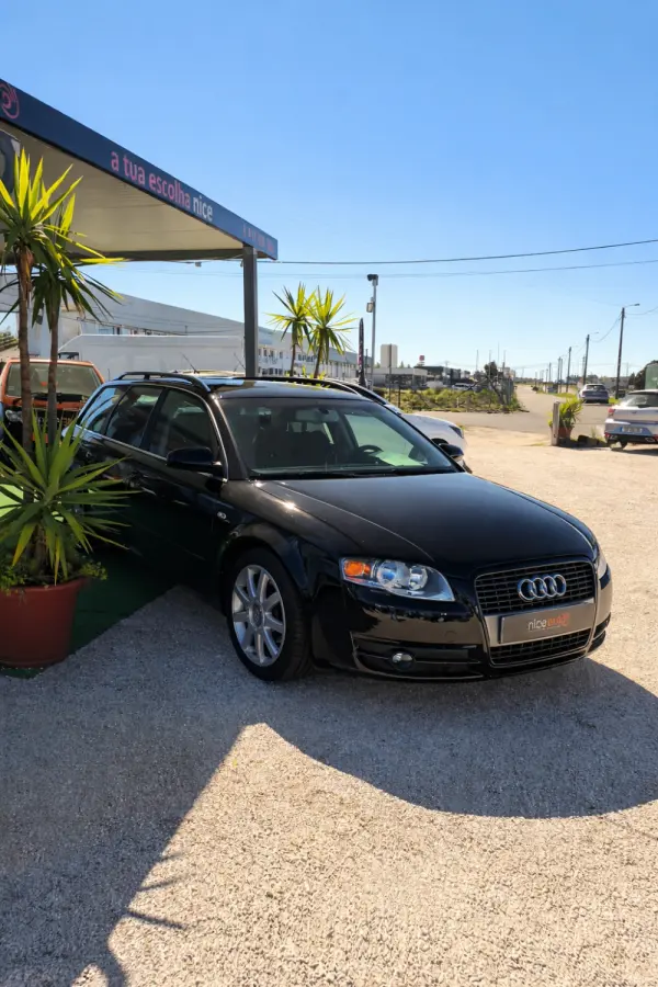 Audi A4 Avant 2.0 TDI m6 S-Line 3