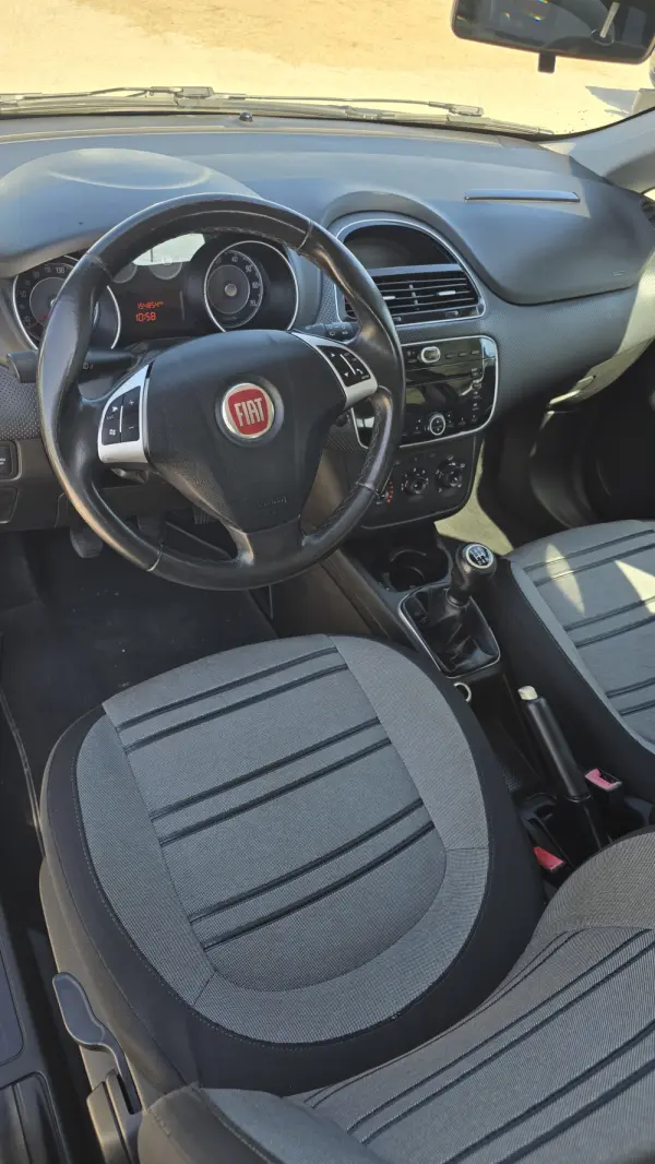 Fiat Punto Evo 1.3 M-Jet Dynamic Style 9