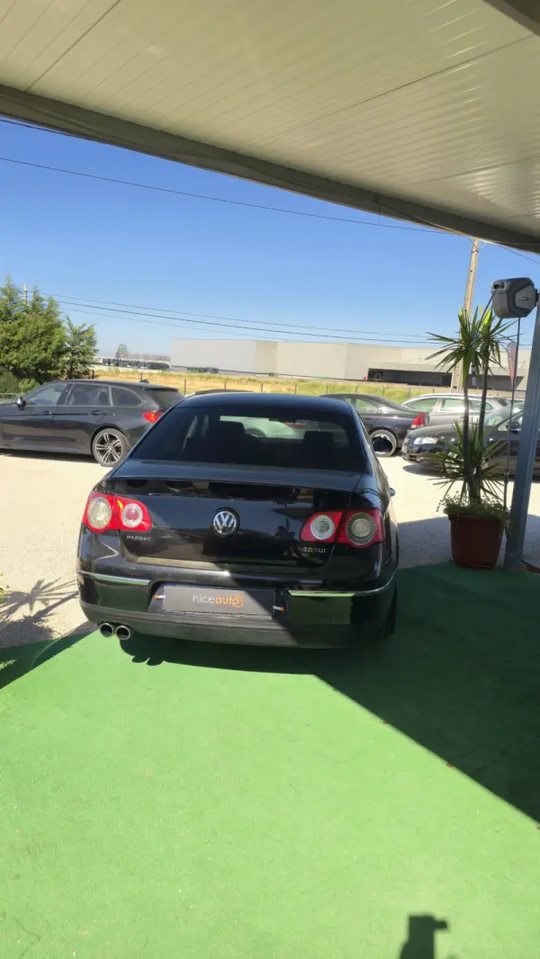 Volkswagen Passat 2.0 TDI Edition Confort. BlueMotion 4
