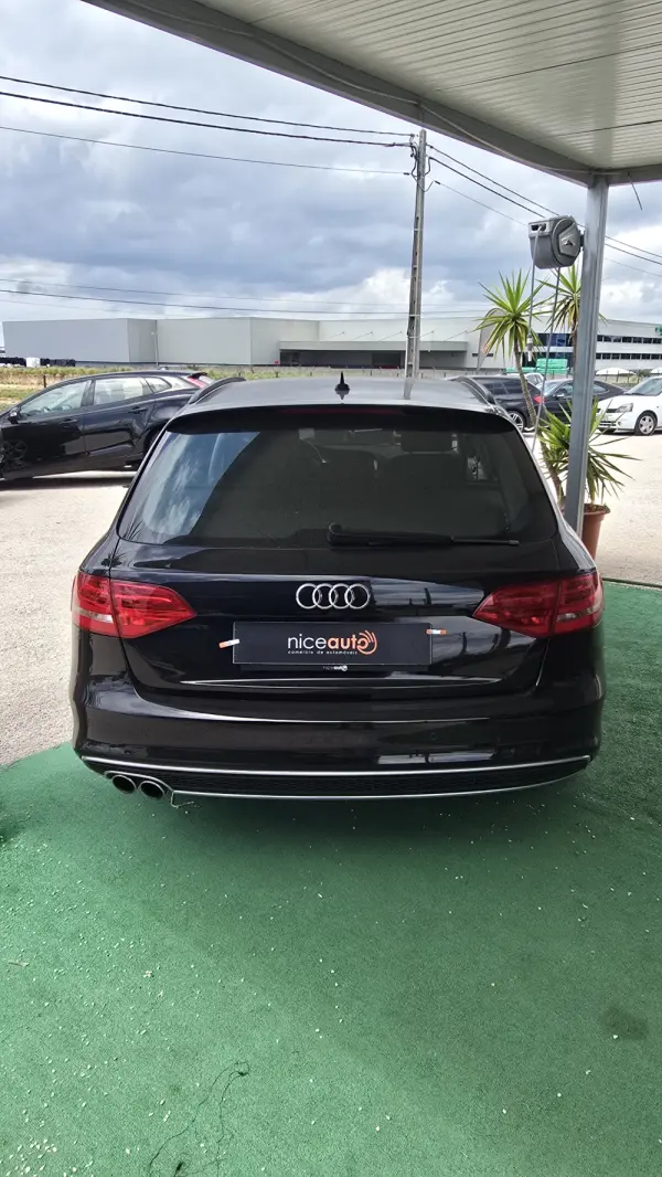 Audi A4 Avant 2.0 TDI DPF multitronic S line Sport Pack 5