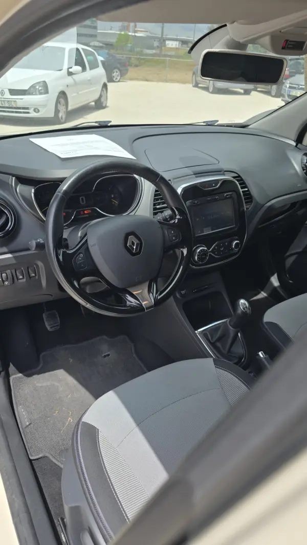 Renault Captur 10