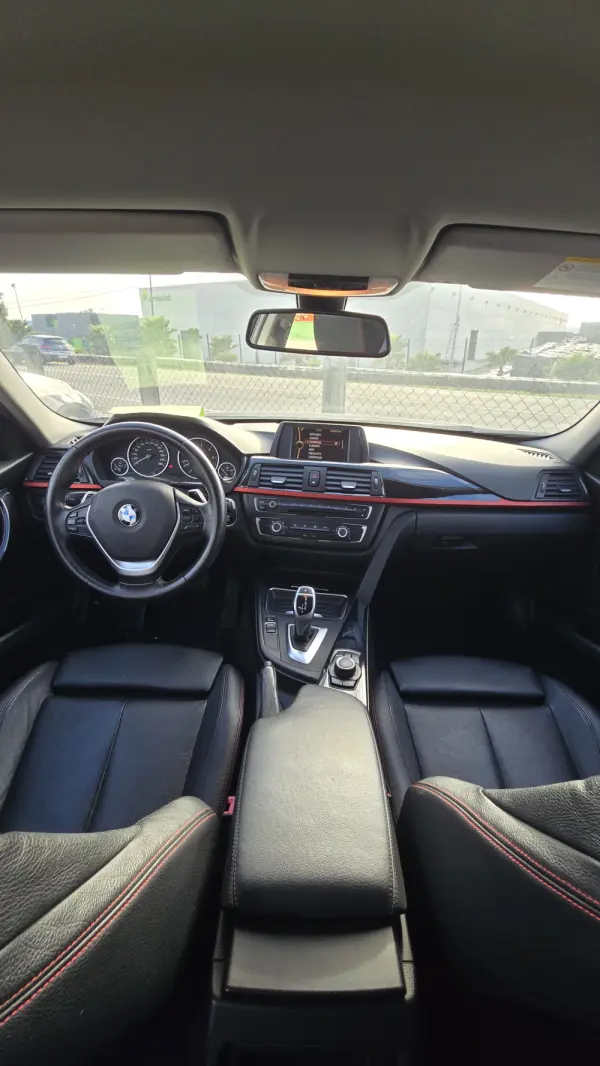 BMW 320 d Auto Line Sport 12