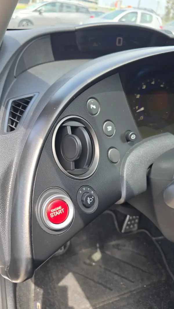 Honda Civic 1.4 i-VTEC Comfort Navi 7