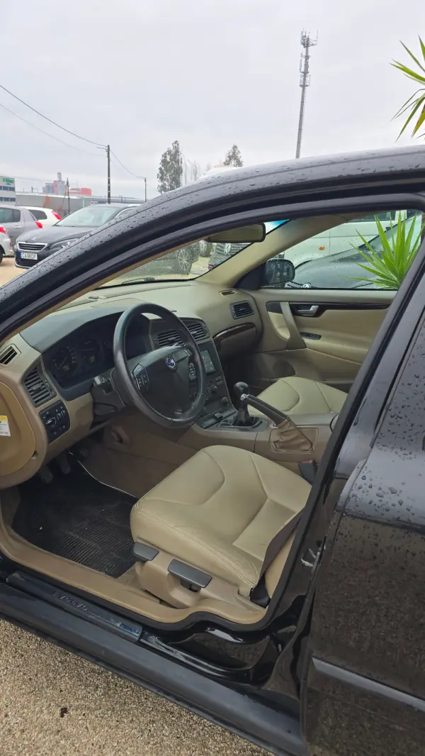 Volvo S60 2.4 D5 7