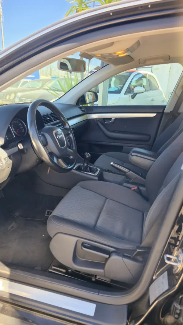 Audi A4 1.9 TDI Advance 9