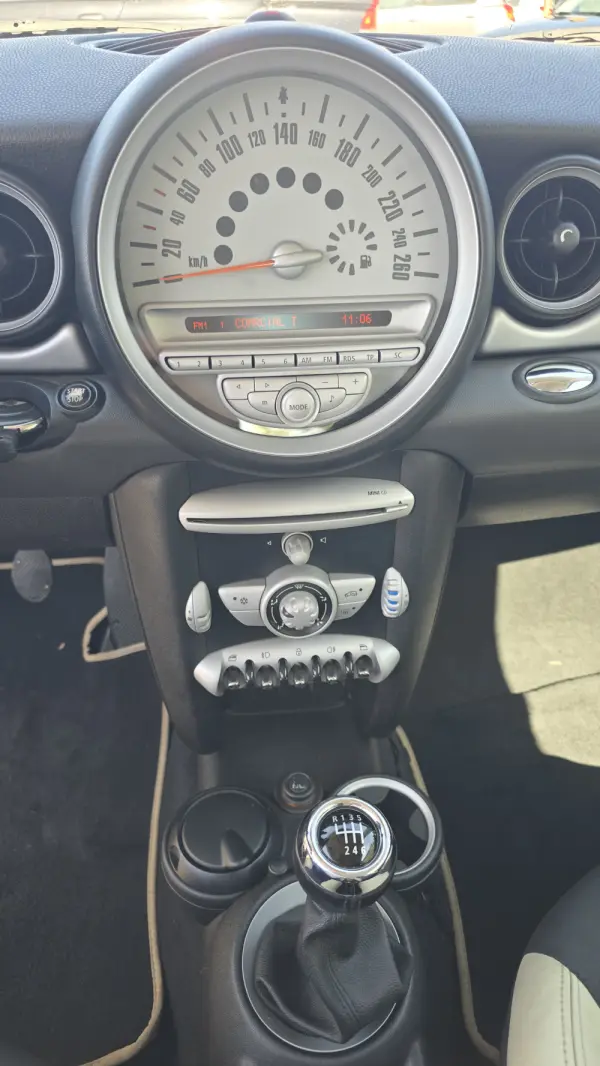 MINI 3 Portas One D 11