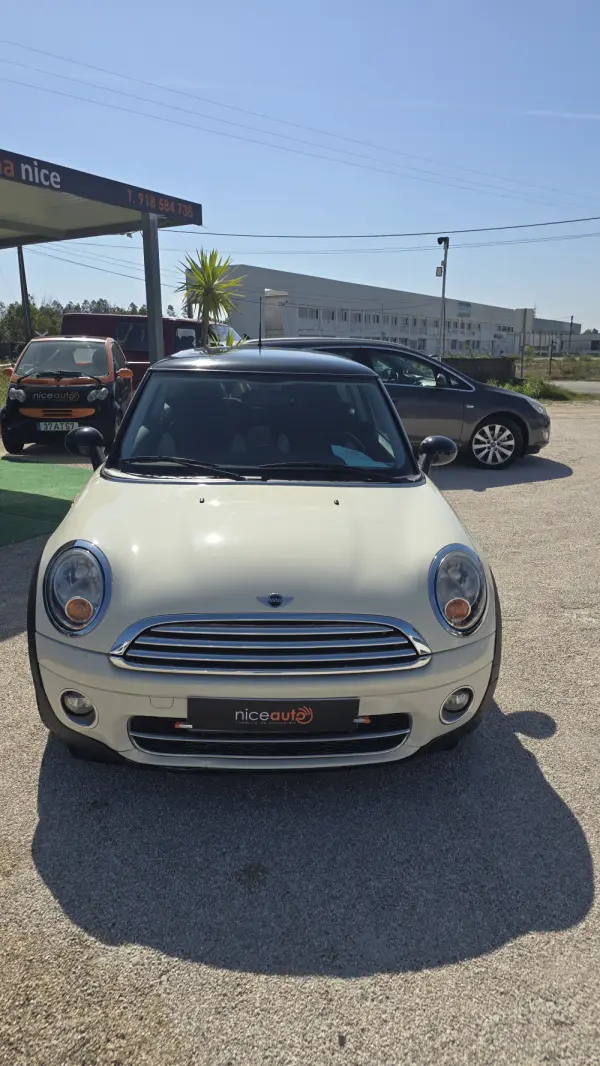 MINI 3 Portas One D 2