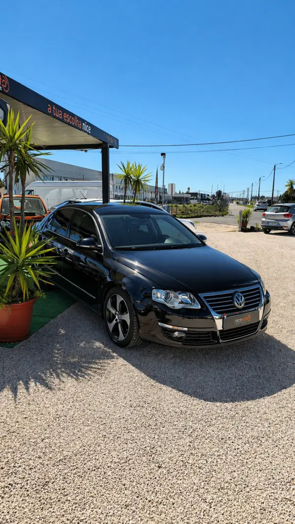 Volkswagen Passat 2.0 TDI Edition Confort. BlueMotion 3