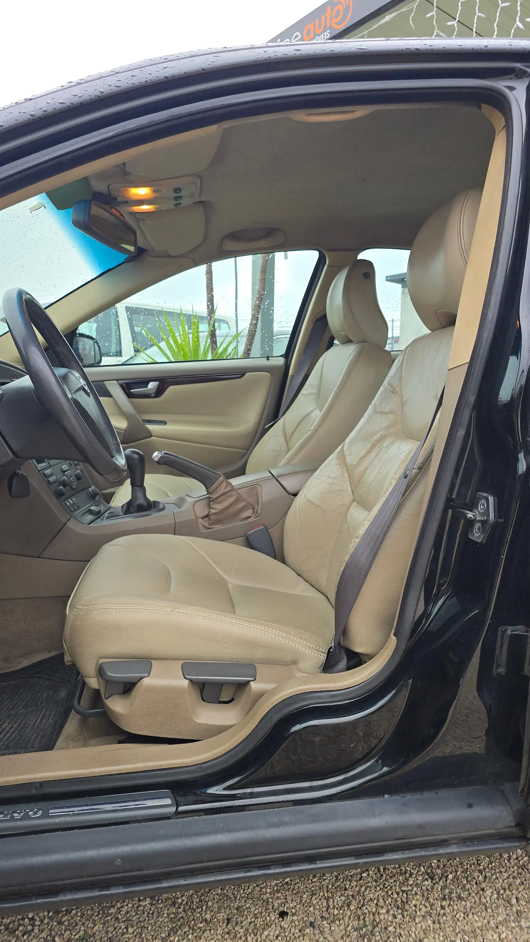 Volvo S60 2.4 D5 8