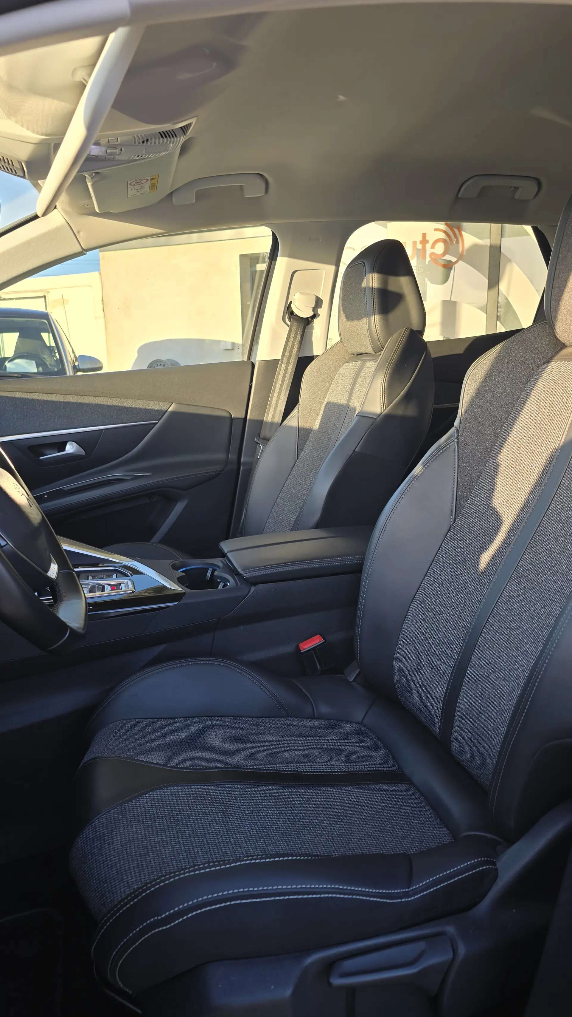 Peugeot 3008 1.6 Hybrid Allure Pack e-EAT8 9