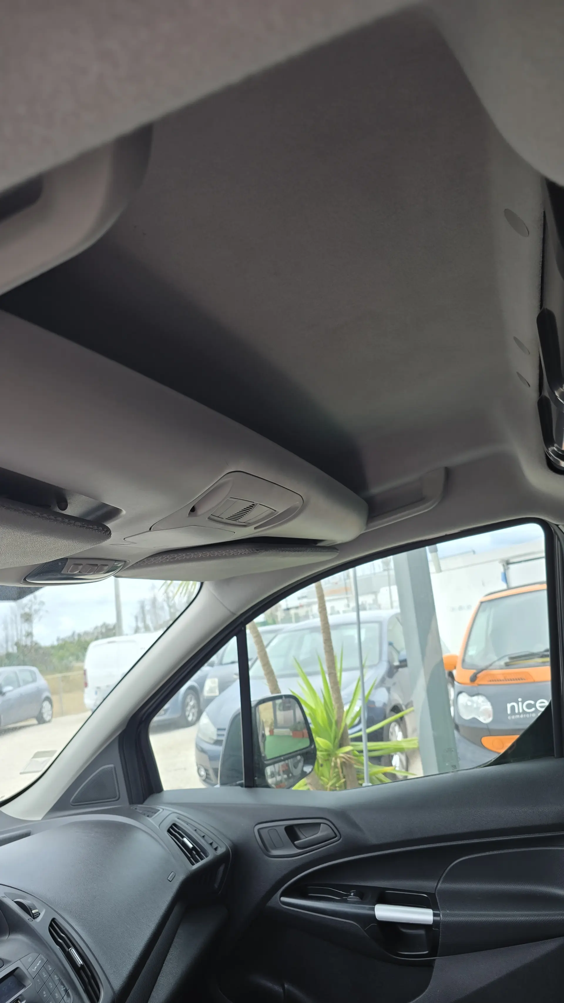 Ford Transit Connect 10