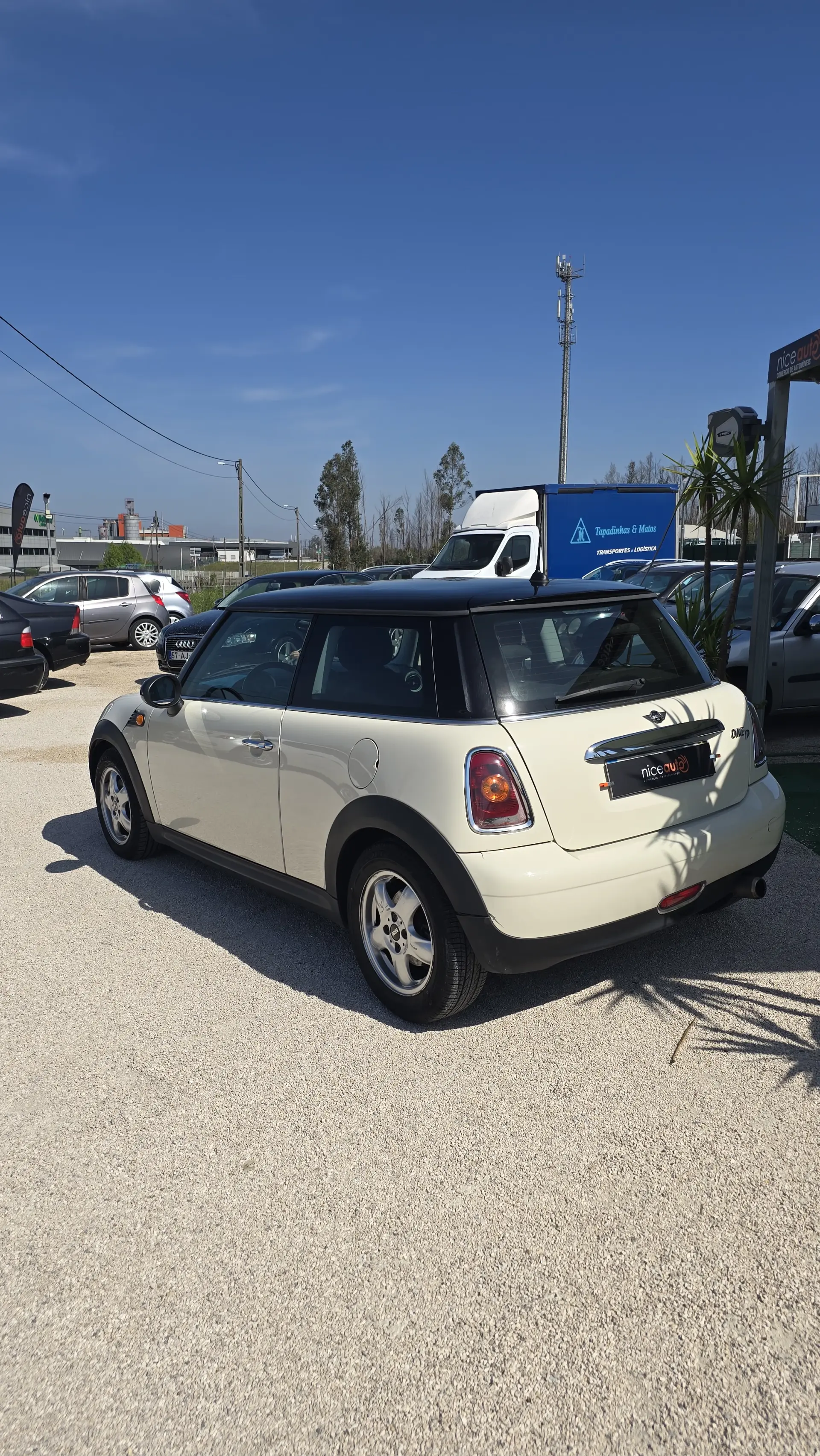 MINI 3 Portas One D 7