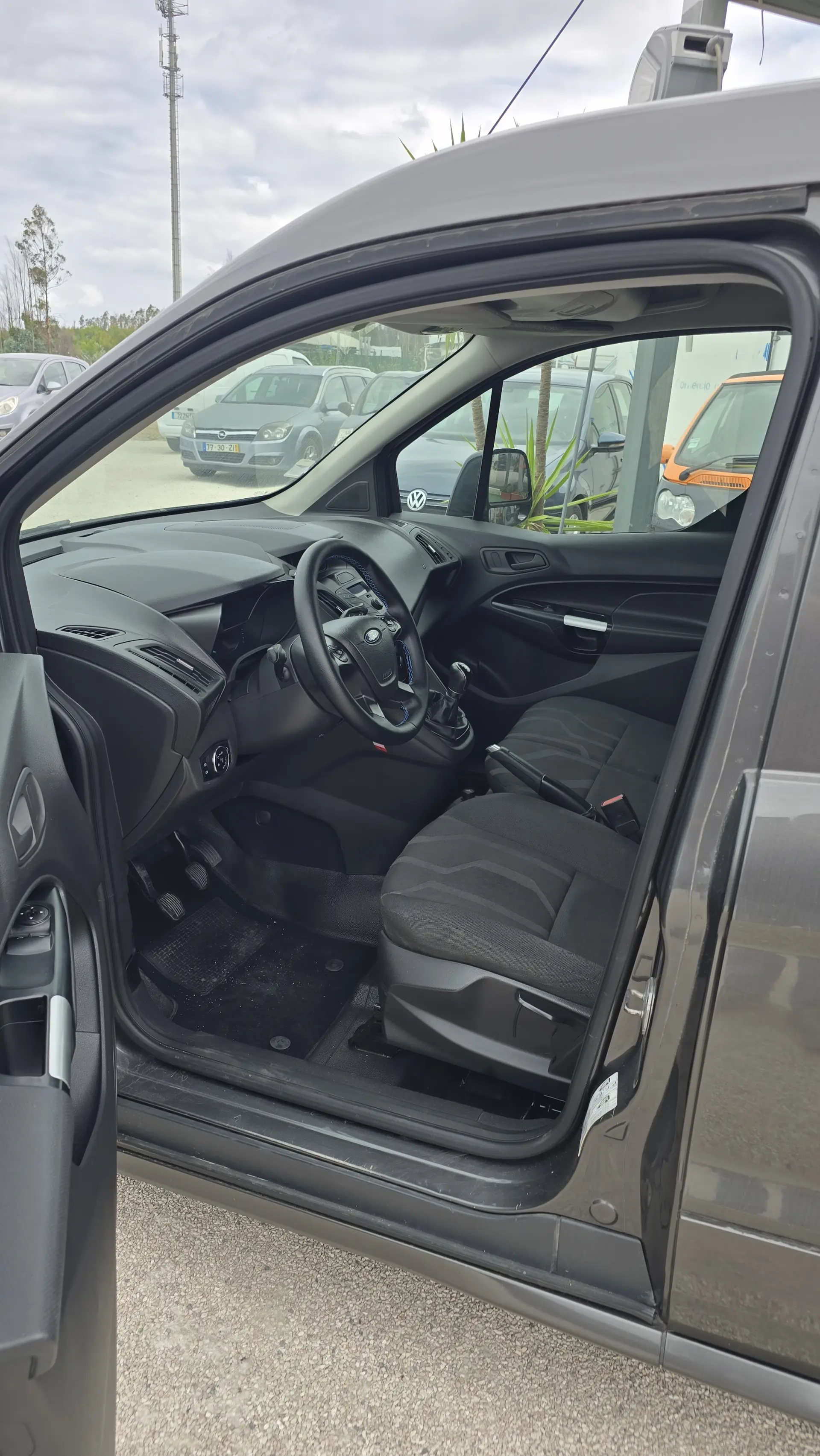 Ford Transit Connect 8