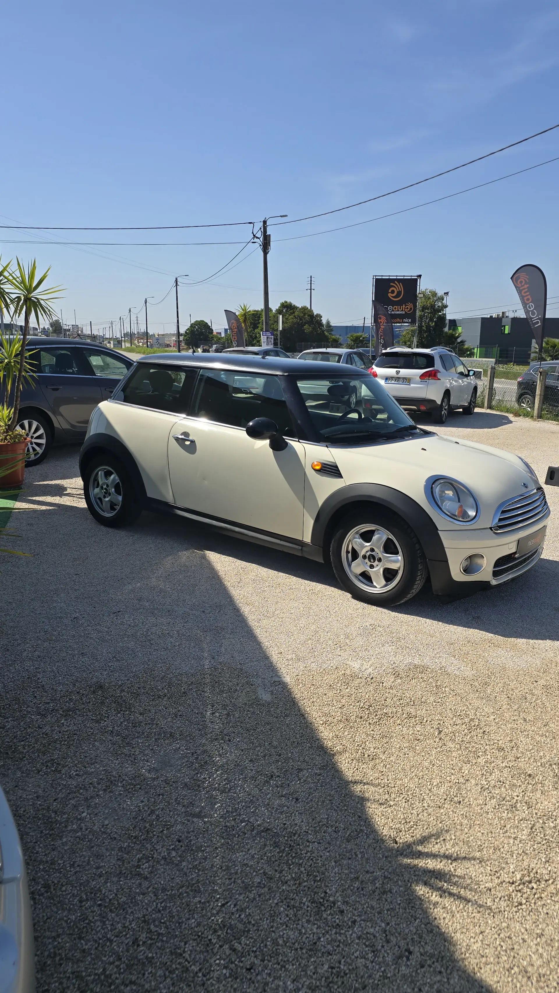 MINI 3 Portas One D 4