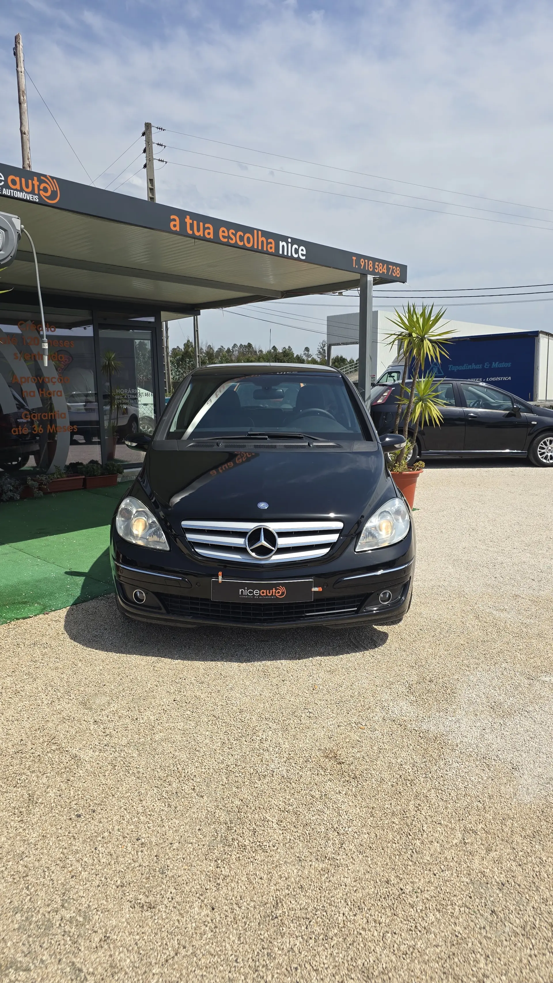 Mercedes-Benz B 180 2