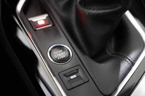 Peugeot 3008 1.2 PureTech Active 9