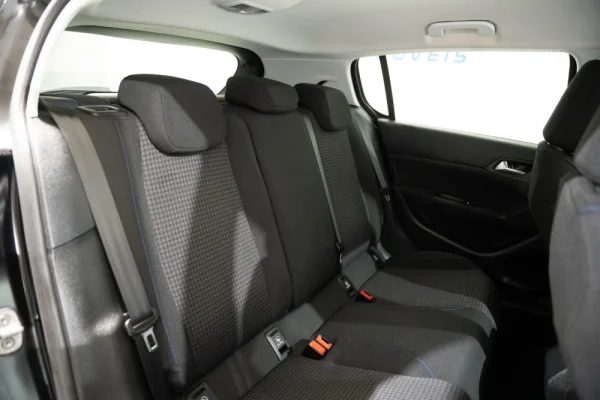 Peugeot 308 1.2 PureTech Allure EAT8 20