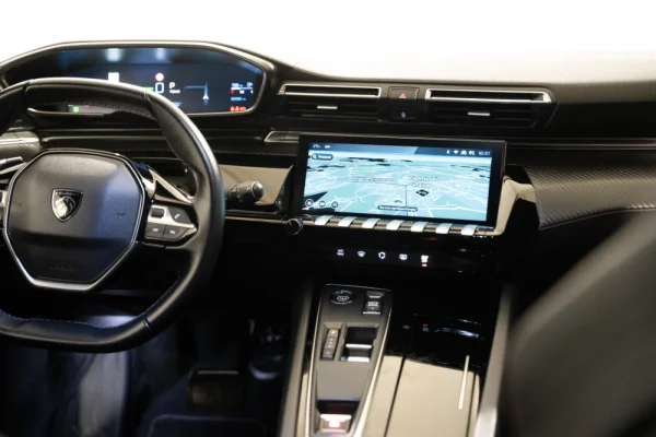 Peugeot 508 SW 1.6 Hybrid Allure e-EAT8 9