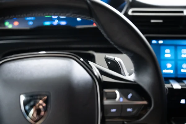 Peugeot 508 SW 1.6 Hybrid Allure e-EAT8 23